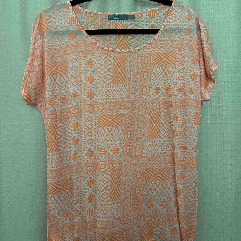 Womens Prana Athleisure Top sz M NWOT
